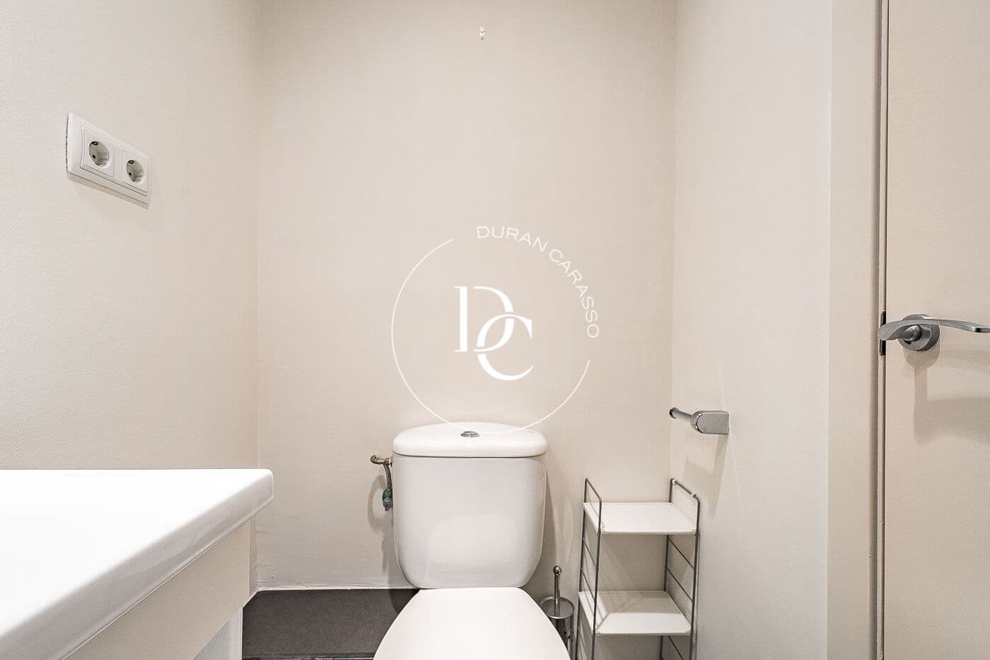 Apartamento de 3 habitaciones en Barcelona ciudad en venta - 593.000 € (Ref: 9812271)