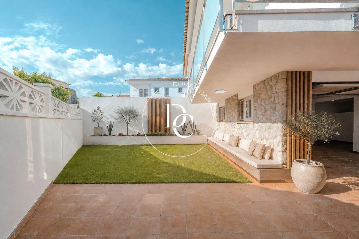 3 bedroom Terraced Villa for sale in Sant Pere de Ribes - € 590,000 (Ref: 9812387)