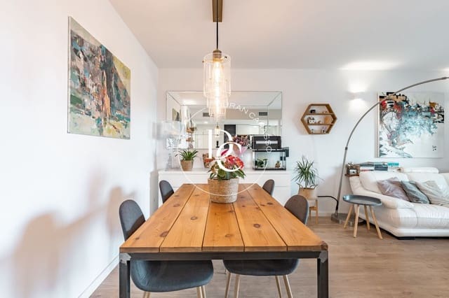 3 Zimmer Apartment zu verkaufen in Sitges mit Pool - 760.000 € (Ref: 9813299)