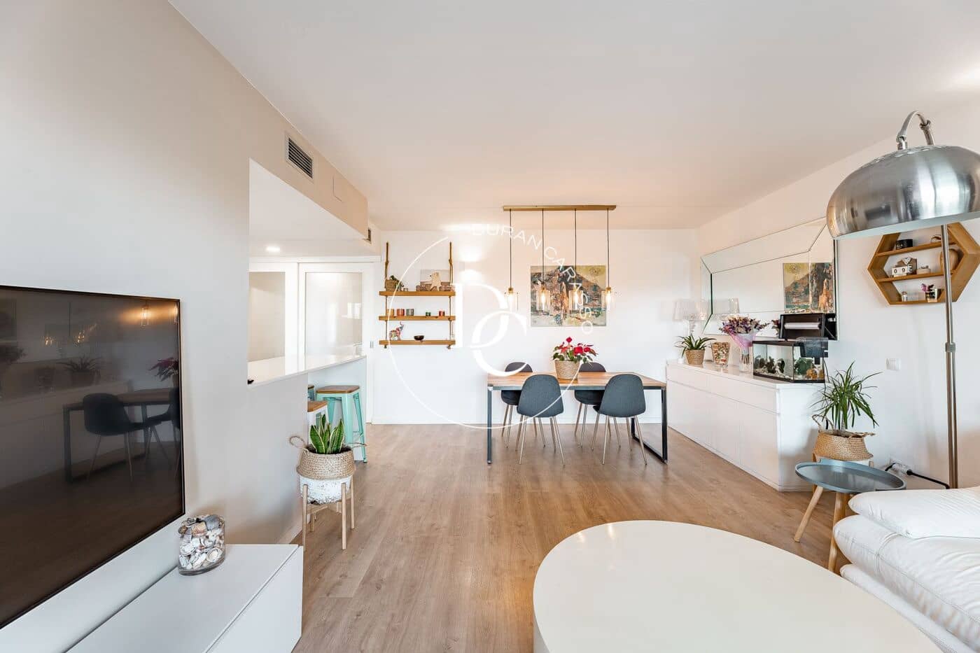 3 Zimmer Apartment zu verkaufen in Sitges mit Pool - 760.000 € (Ref: 9813299)