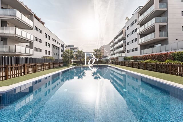 3 Zimmer Apartment zu verkaufen in Sitges mit Pool - 760.000 € (Ref: 9813299)