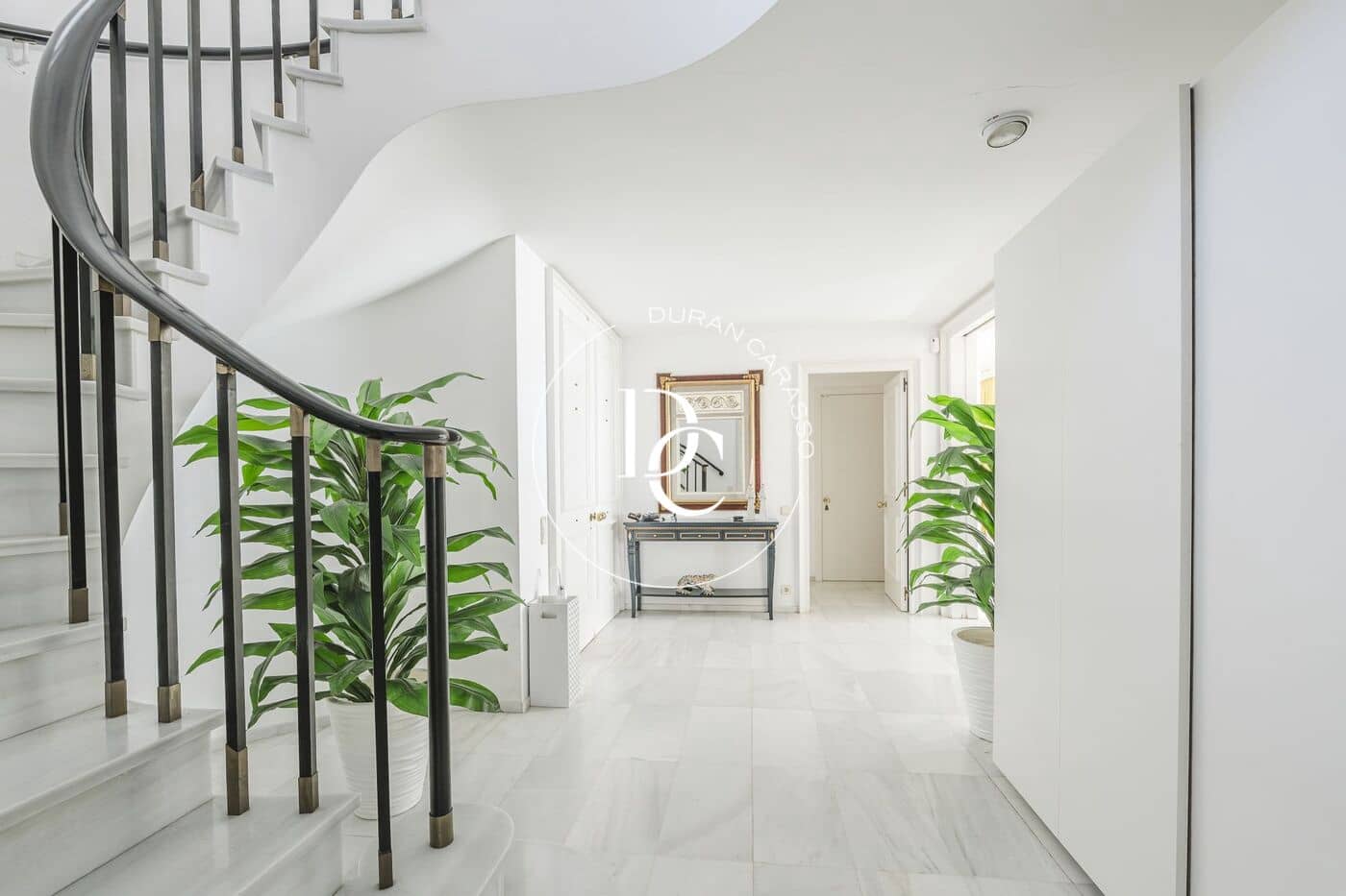 6 bedroom Villa for sale in Castelldefels with pool - € 3,650,000 (Ref: 9818430)
