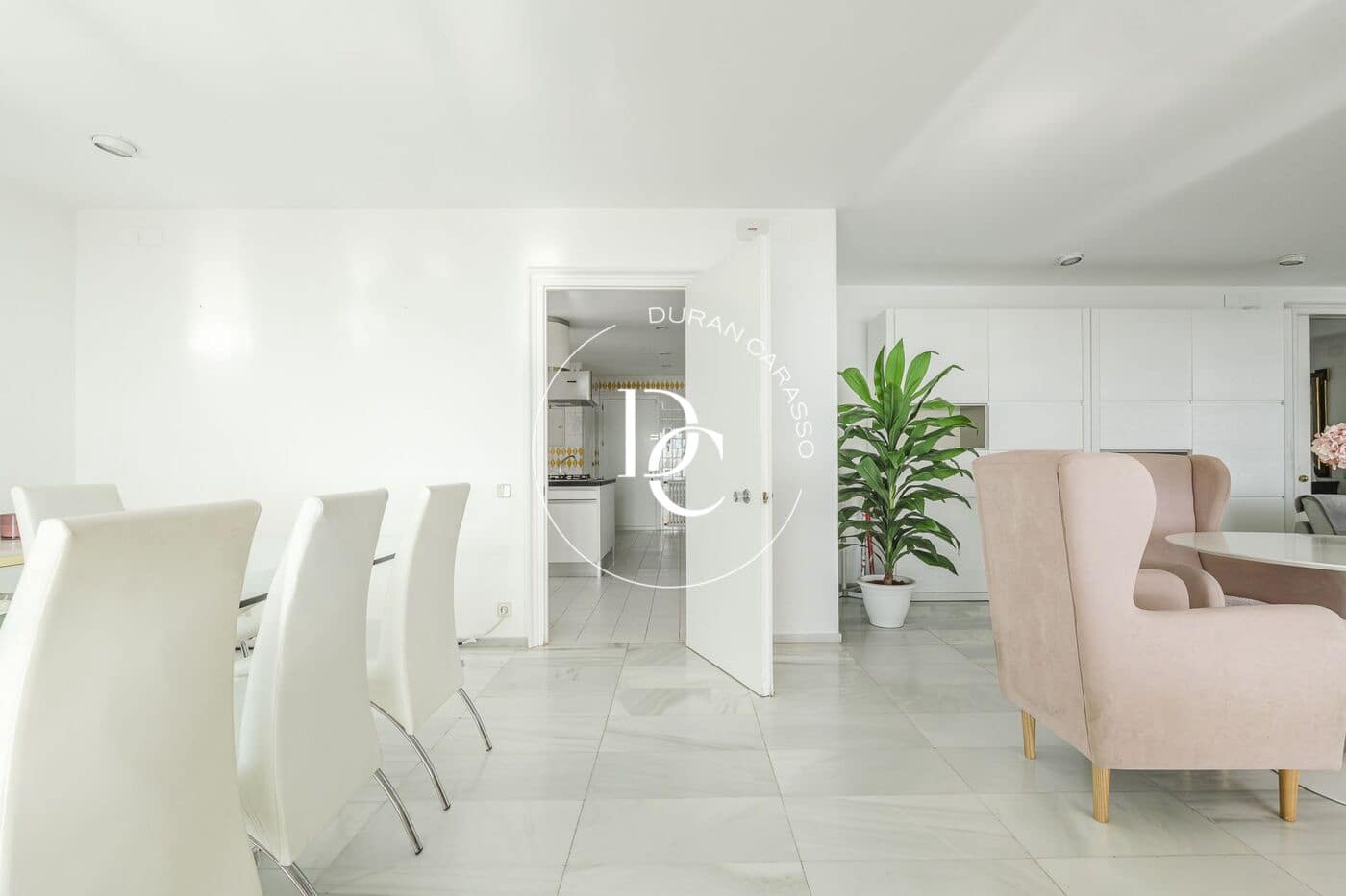 6 bedroom Villa for sale in Castelldefels with pool - € 3,650,000 (Ref: 9818430)
