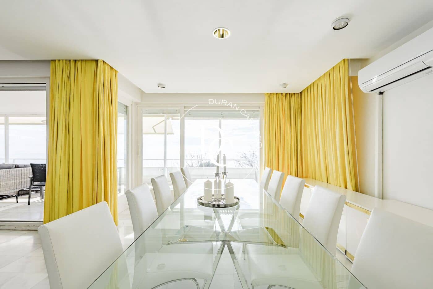 6 bedroom Villa for sale in Castelldefels with pool - € 3,650,000 (Ref: 9818430)