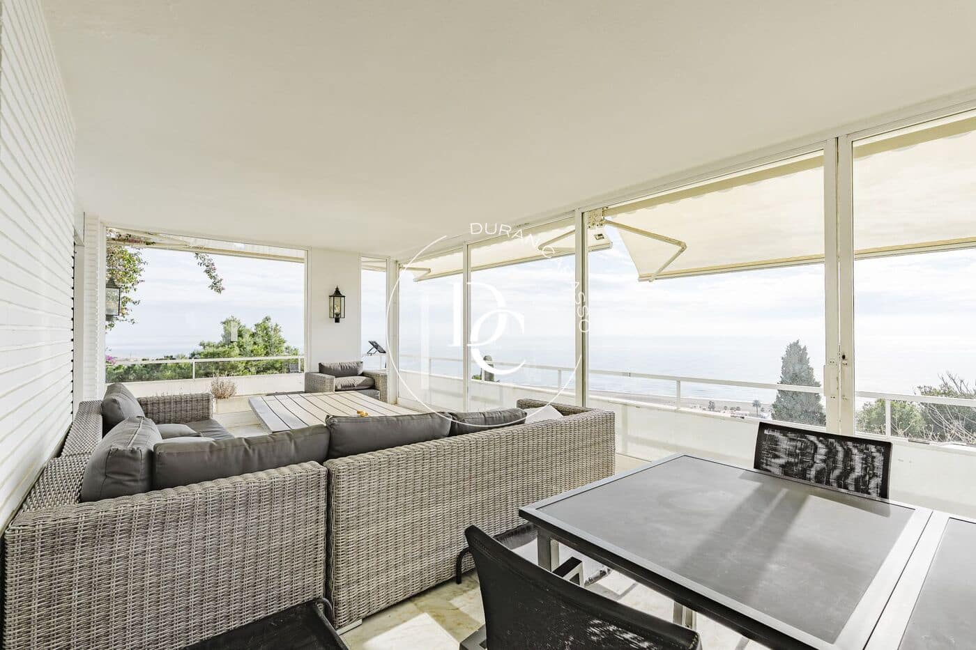 6 bedroom Villa for sale in Castelldefels with pool - € 3,650,000 (Ref: 9818430)