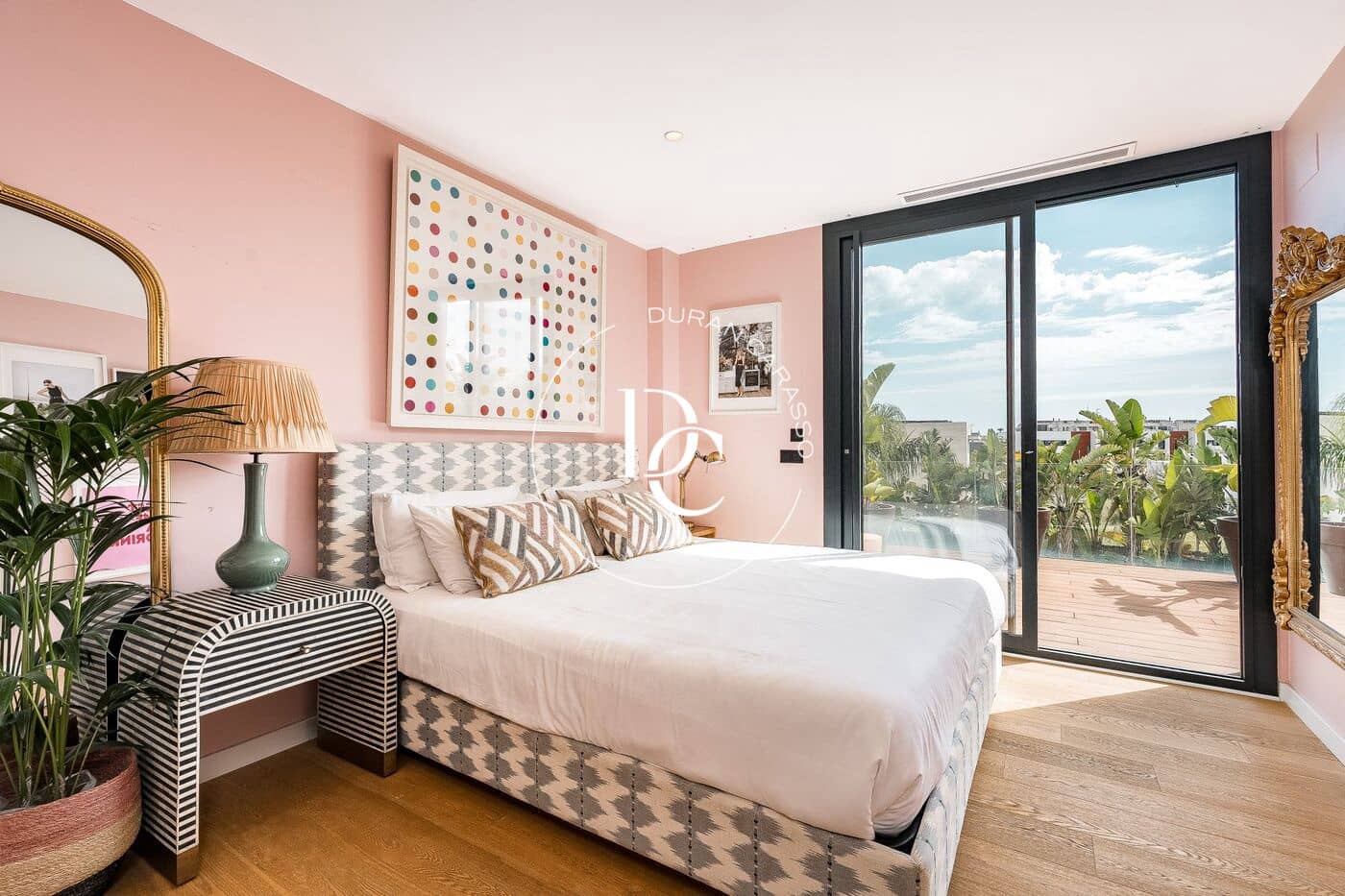 5 bedroom Villa for rent in Sitges with pool garage - € 12,000 (Ref: 9820646)