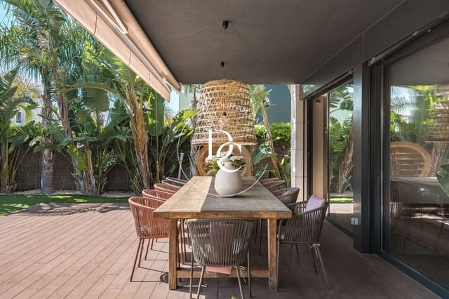 5 sypialnia Willa do wynajęcia w Sitges z basenem garażem - 12 000 € (Ref: 9820646)