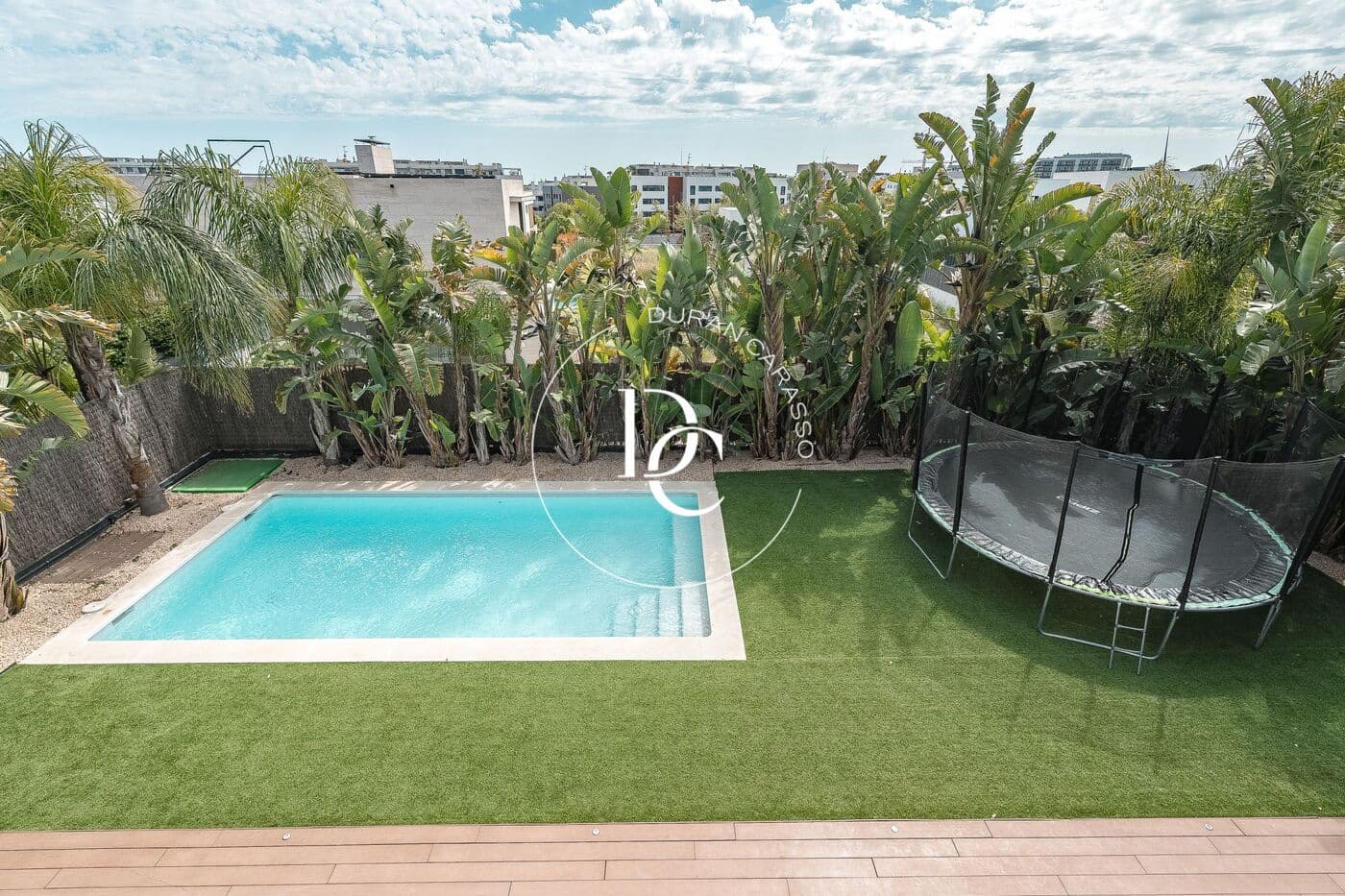 5 bedroom Villa for rent in Sitges with pool garage - € 12,000 (Ref: 9820646)