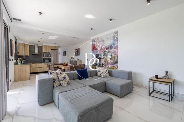 3 makuuhuone Paritalo myytävänä paikassa Roda de Barà - 550 000 € (Ref: 9825408)