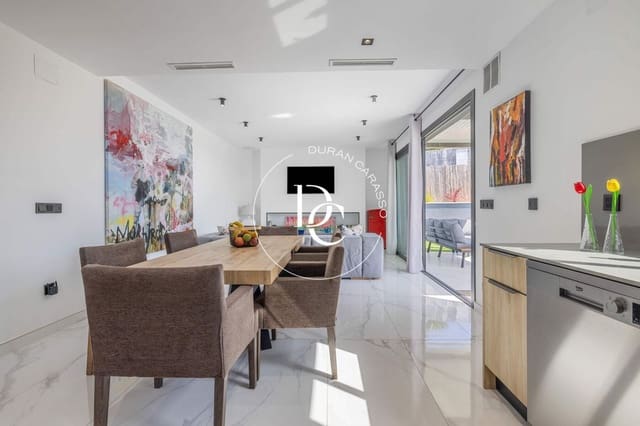 3 makuuhuone Paritalo myytävänä paikassa Roda de Barà - 550 000 € (Ref: 9825408)