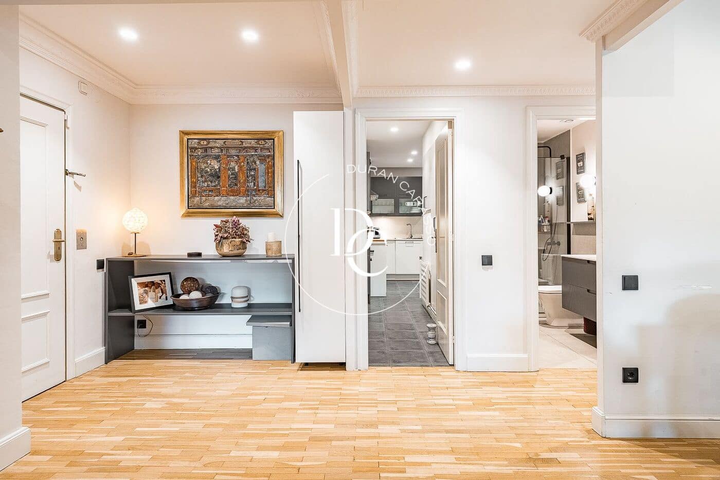 4 bedroom Apartment for sale in Barcelona city - € 1,590,000 (Ref: 9833824)