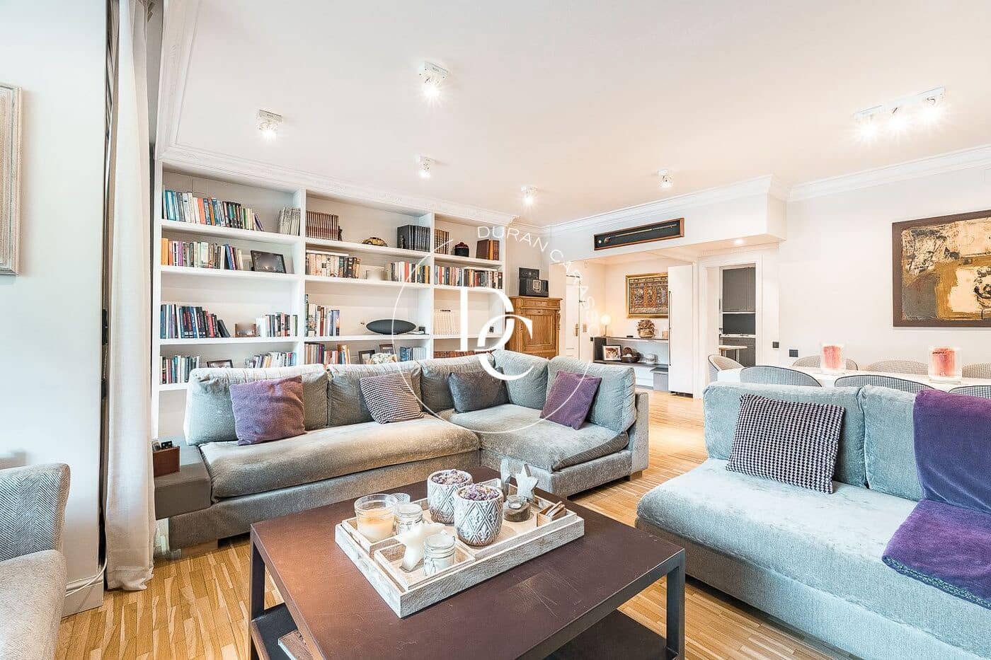 4 bedroom Apartment for sale in Barcelona city - € 1,590,000 (Ref: 9833824)