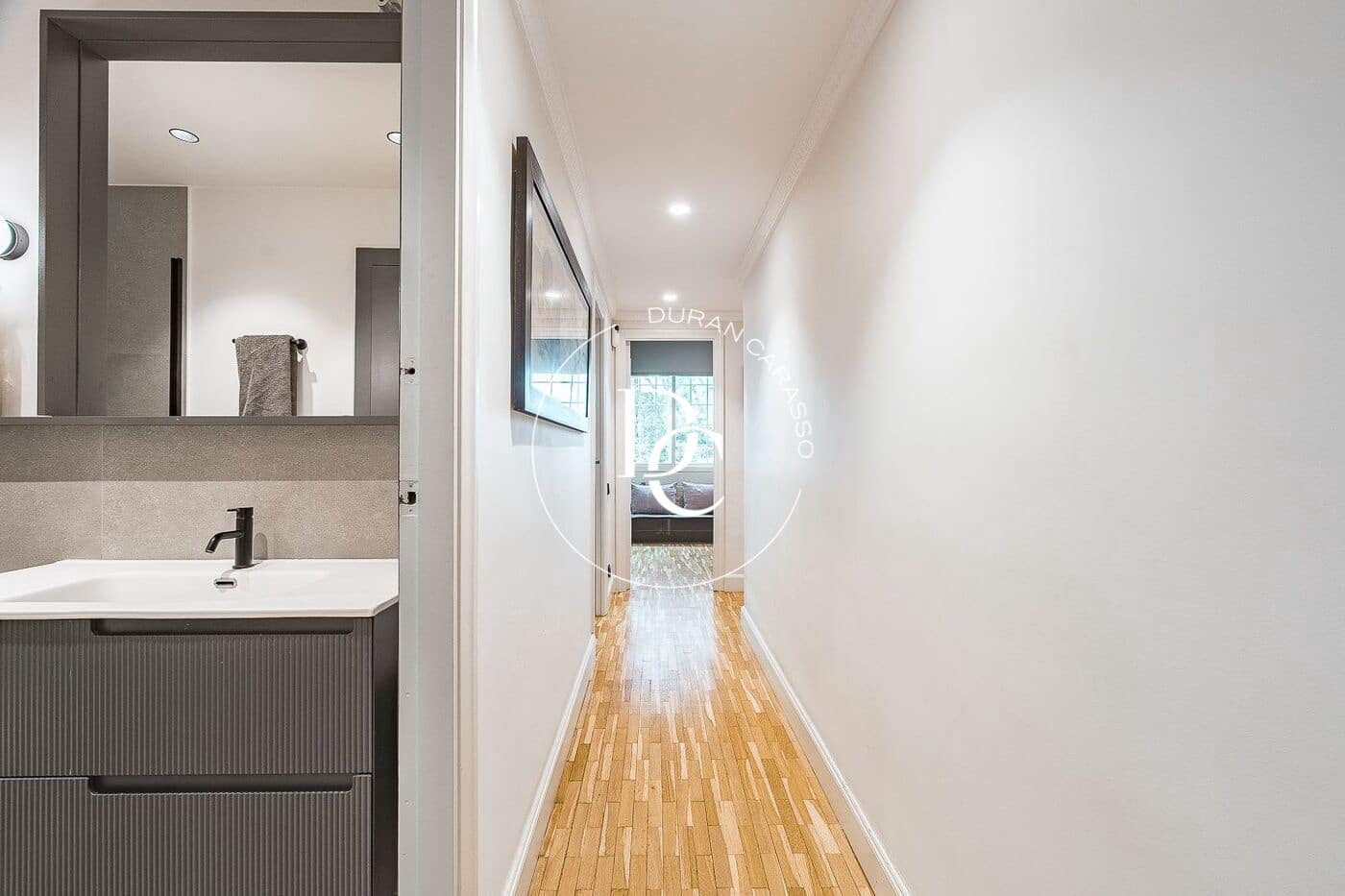 4 bedroom Apartment for sale in Barcelona city - € 1,590,000 (Ref: 9833824)