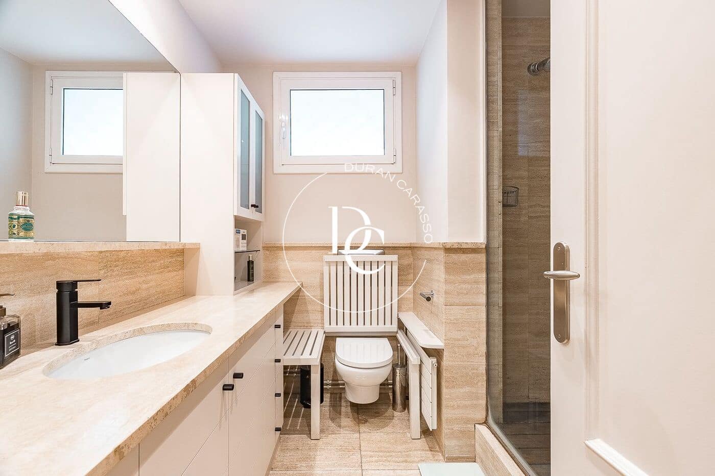 4 bedroom Apartment for sale in Barcelona city - € 1,590,000 (Ref: 9833824)