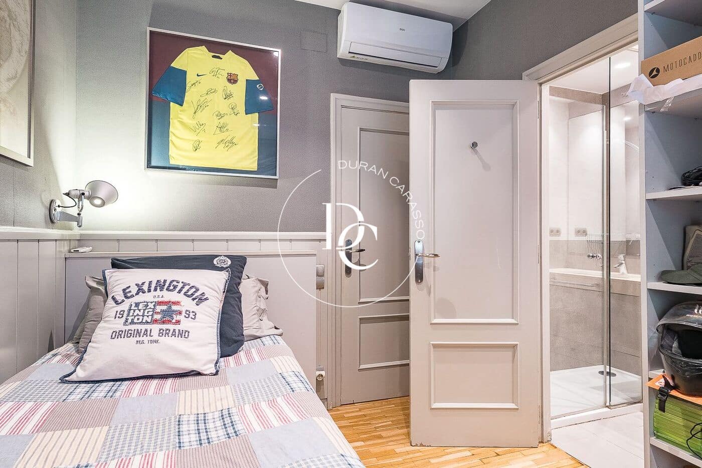 4 bedroom Apartment for sale in Barcelona city - € 1,590,000 (Ref: 9833824)