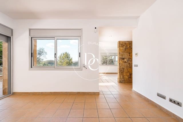4 makuuhuone Huvila myytävänä paikassa Olivella - 750 000 € (Ref: 9833825)