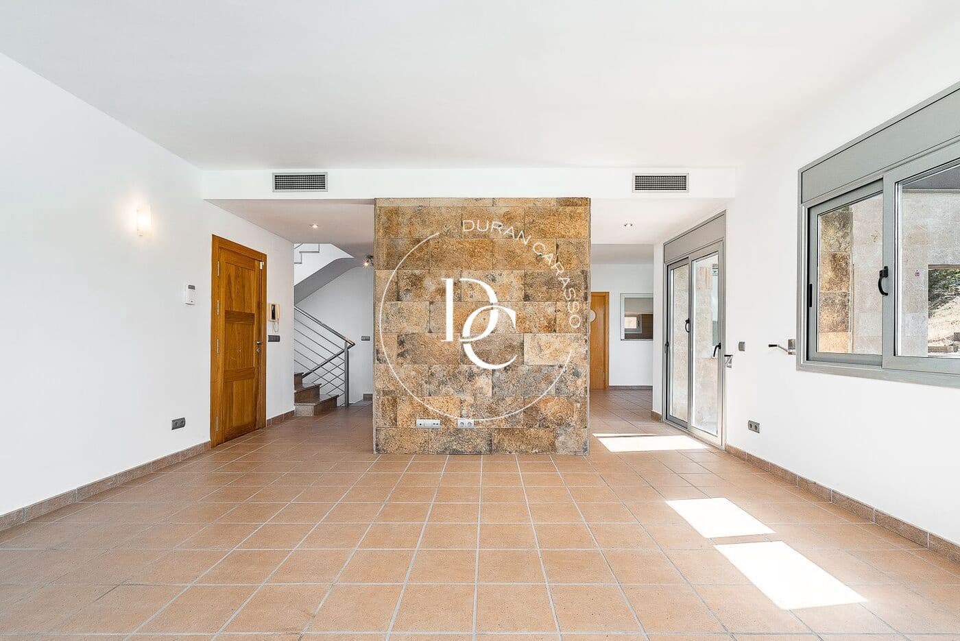 4 bedroom Villa for sale in Olivella - € 750,000 (Ref: 9833825)
