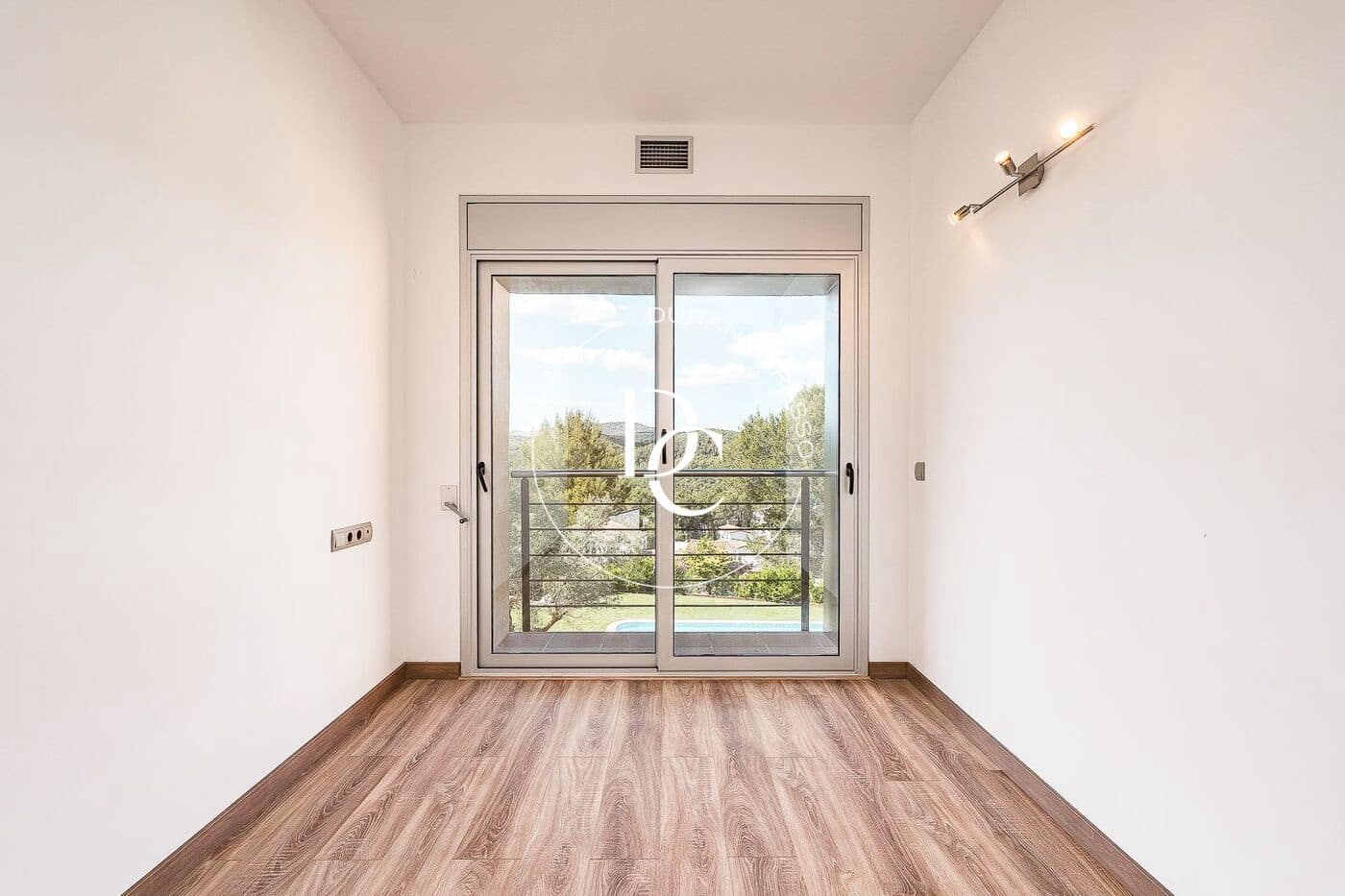 4 bedroom Villa for sale in Olivella - € 750,000 (Ref: 9833825)