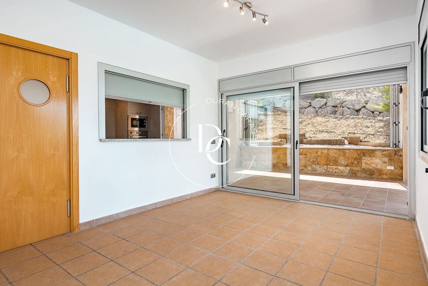 4 bedroom Villa for sale in Olivella - € 750,000 (Ref: 9833825)