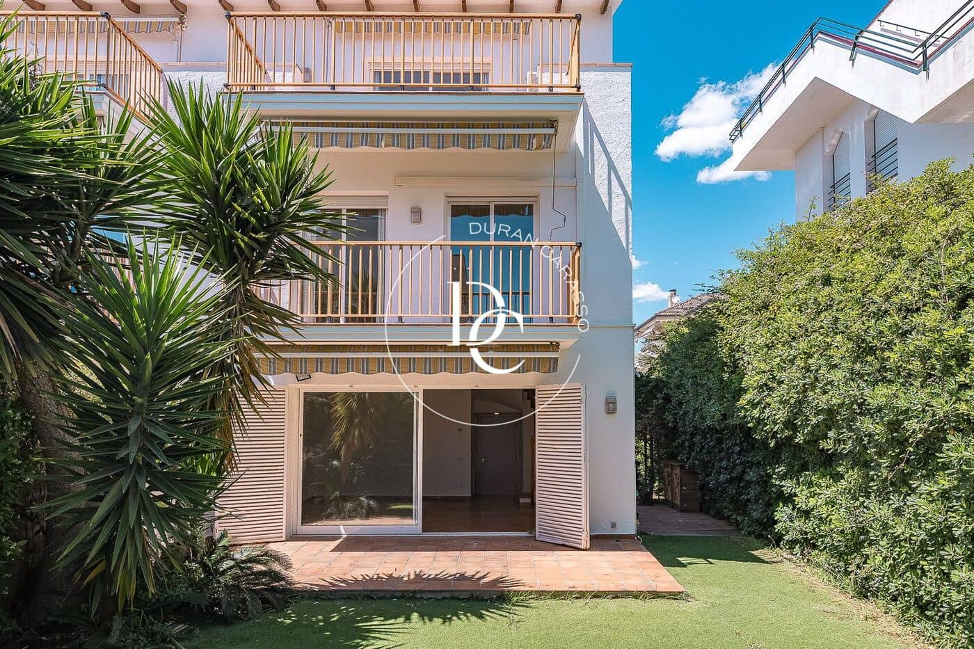3 bedroom Semi-detached Villa for sale in Sitges - € 1,250,000 (Ref: 9839456)