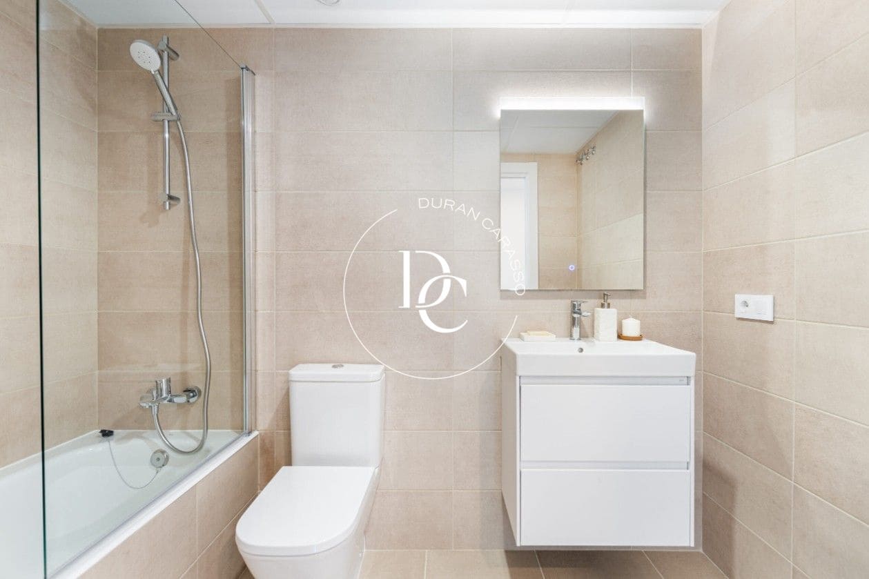 4 chambre Appartement à vendre à Barcelone ville avec piscine - 671 000 € (Ref: 9843672)