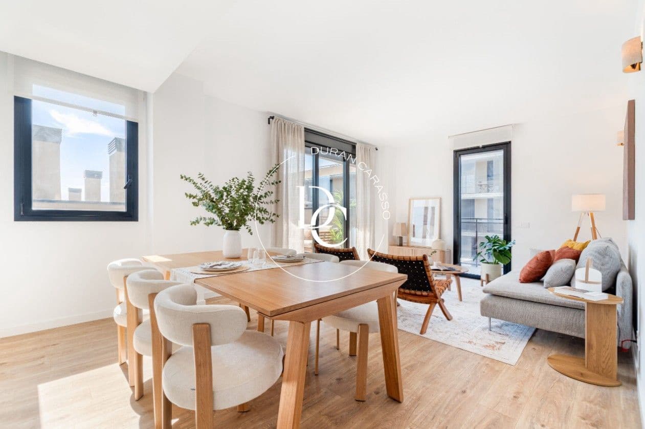 4 chambre Appartement à vendre à Barcelone ville avec piscine - 671 000 € (Ref: 9843672)