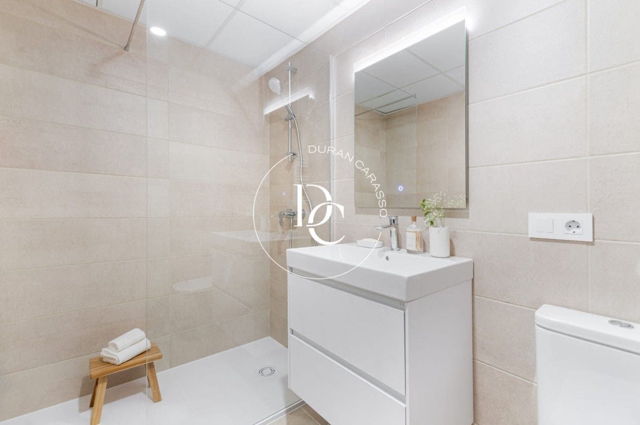 4 chambre Appartement à vendre à Barcelone ville avec piscine - 671 000 € (Ref: 9843672)