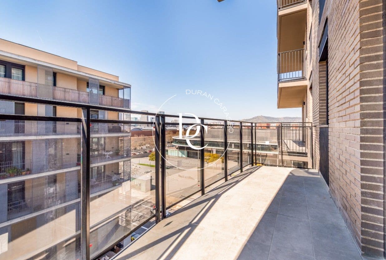 4 chambre Appartement à vendre à Barcelone ville avec piscine - 671 000 € (Ref: 9843672)