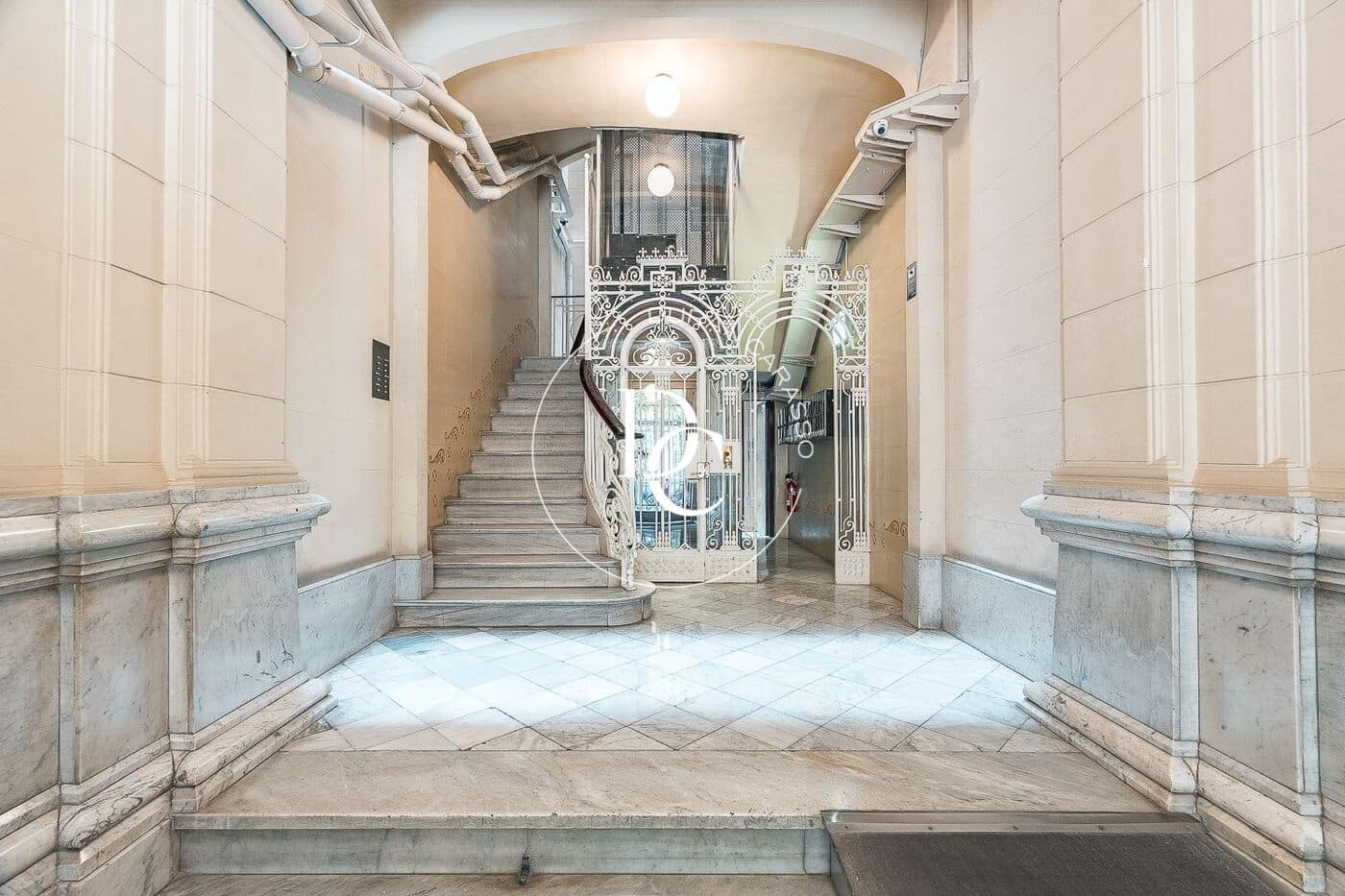 3 soveværelse Lejlighed til salg i Barcelona by - € 960.000 (Ref: 9855613)