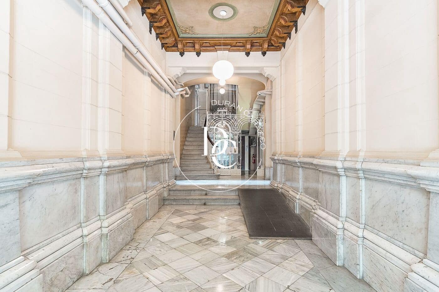 3 soveværelse Lejlighed til salg i Barcelona by - € 960.000 (Ref: 9855613)