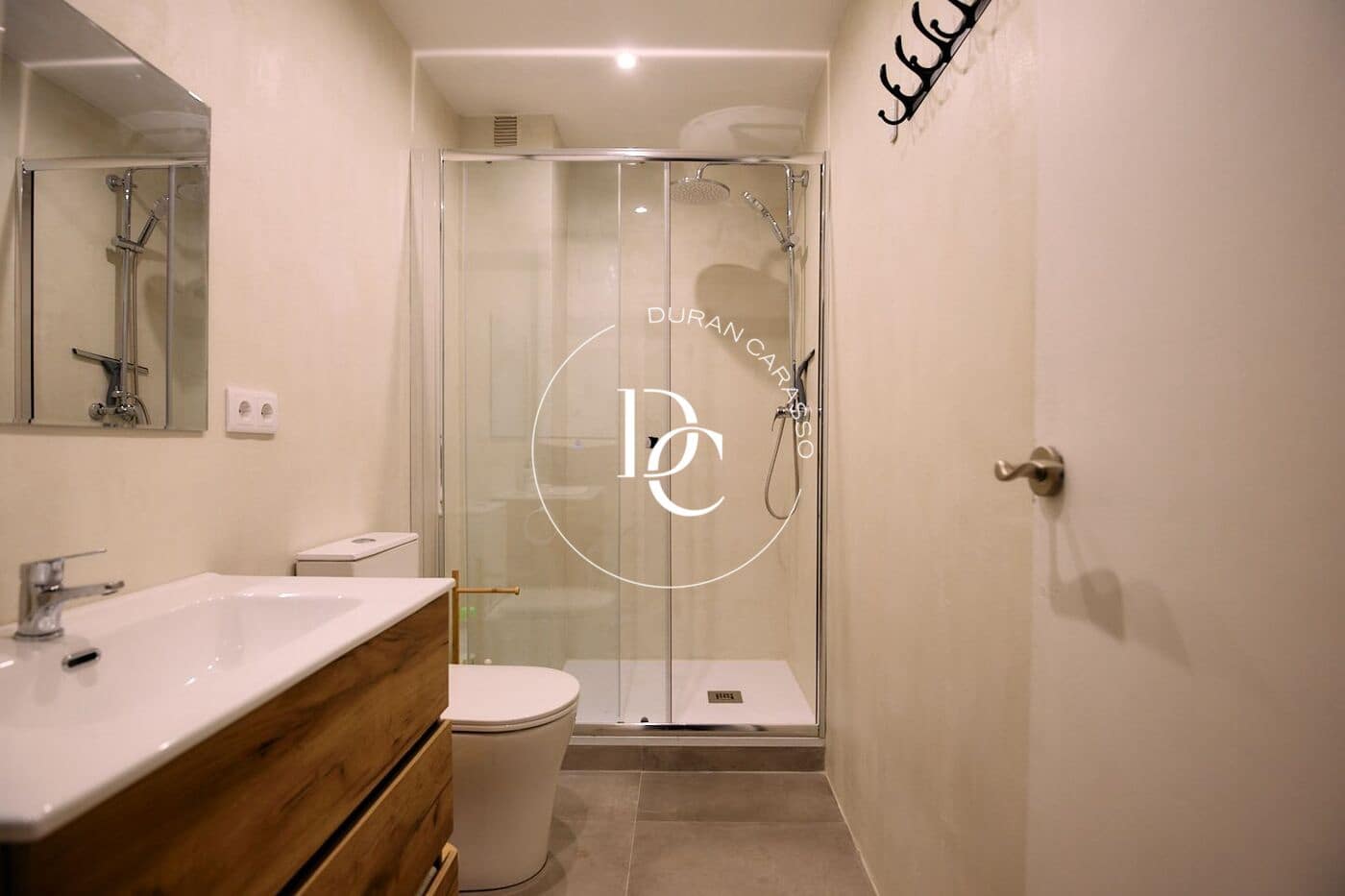 1 bedroom Apartment for sale in Alp - € 190,000 (Ref: 9862008)