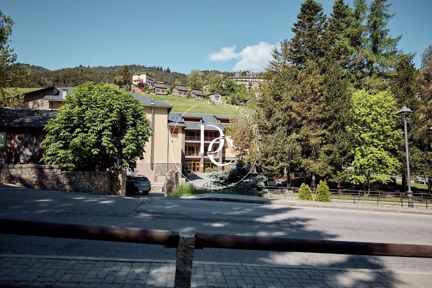 1 bedroom Apartment for sale in Alp - € 190,000 (Ref: 9862008)