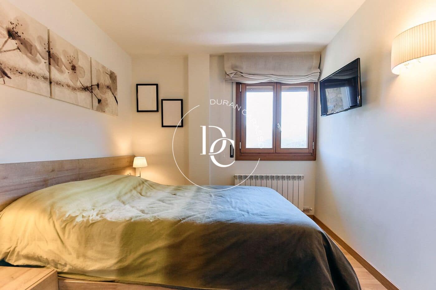 2 bedroom Apartment for sale in Alp - € 252,000 (Ref: 9862009)
