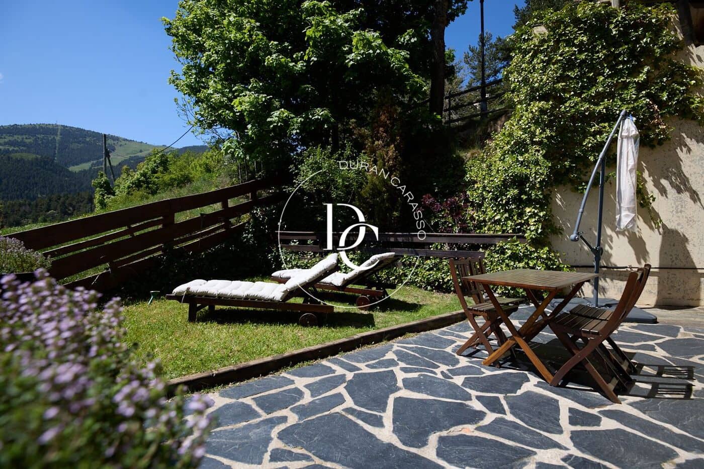 2 bedroom Apartment for rent in Alp with garage - € 1,500 (Ref: 9865355)