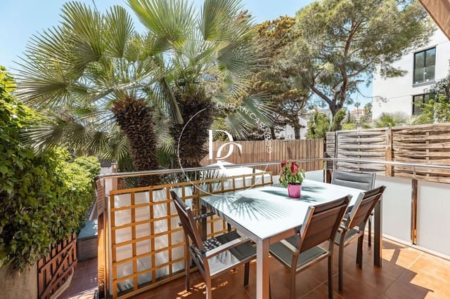 4 soverom Hus til salgs i Sitges - € 629 000 (Ref: 9867116)