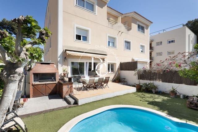 4 sypialnia Willa na sprzedaż w Sant Pere de Ribes z basenem - 750 000 € (Ref: 9868717)