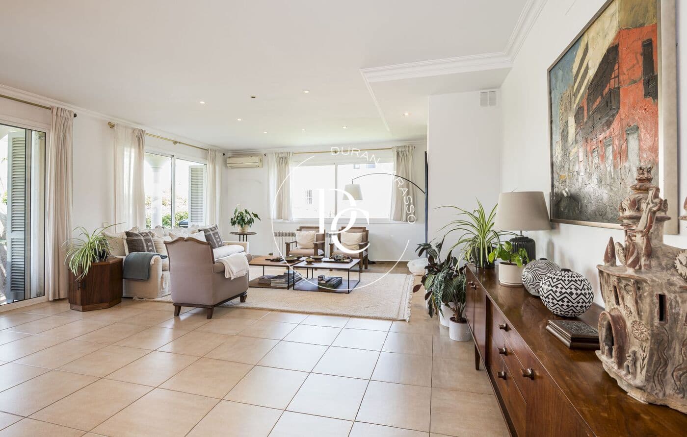4 Zimmer Villa zu vermieten in Sitges mit Pool Garage - 6.000 € (Ref: 9890530)