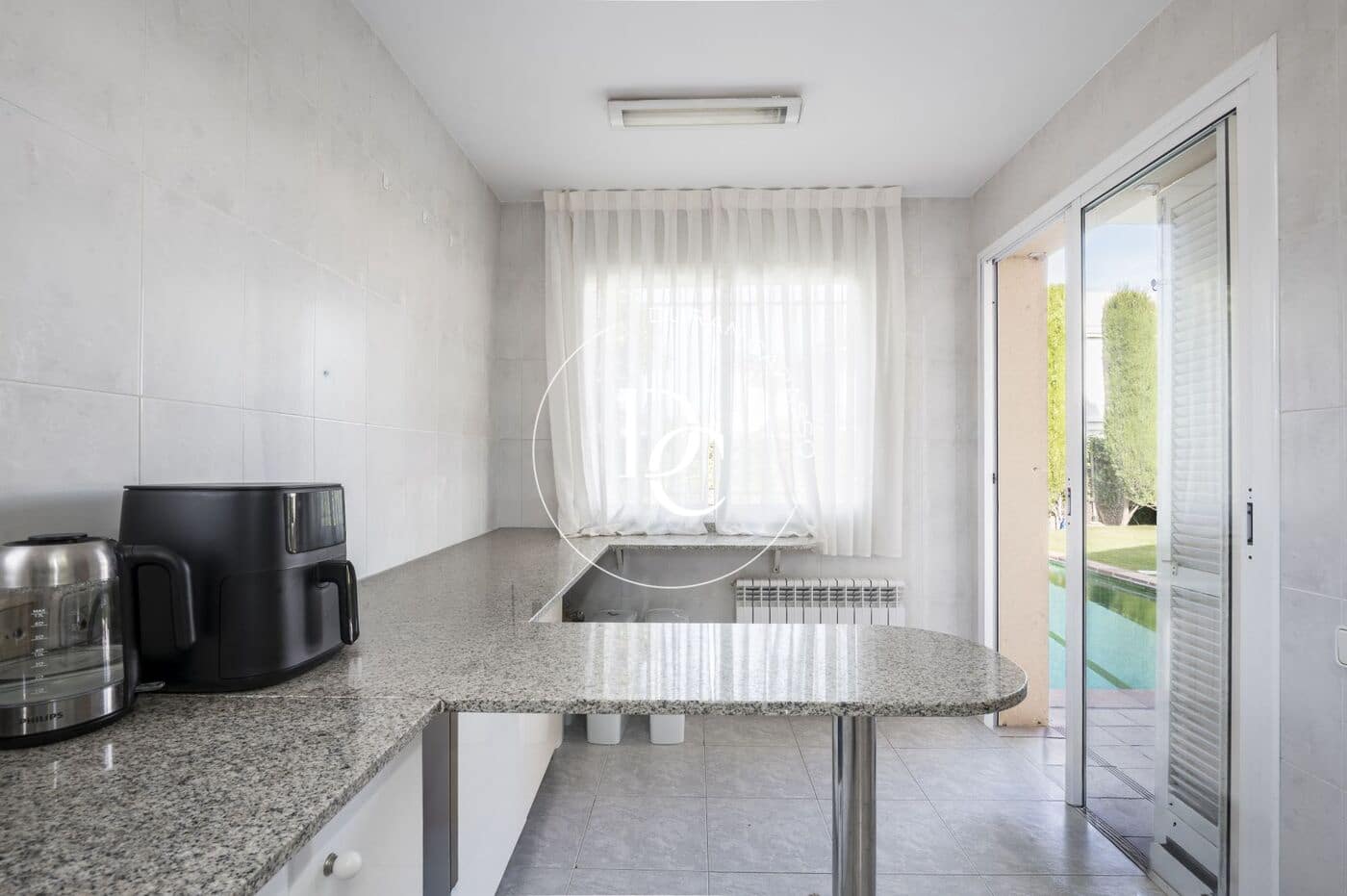 4 Zimmer Villa zu vermieten in Sitges mit Pool Garage - 6.000 € (Ref: 9890530)