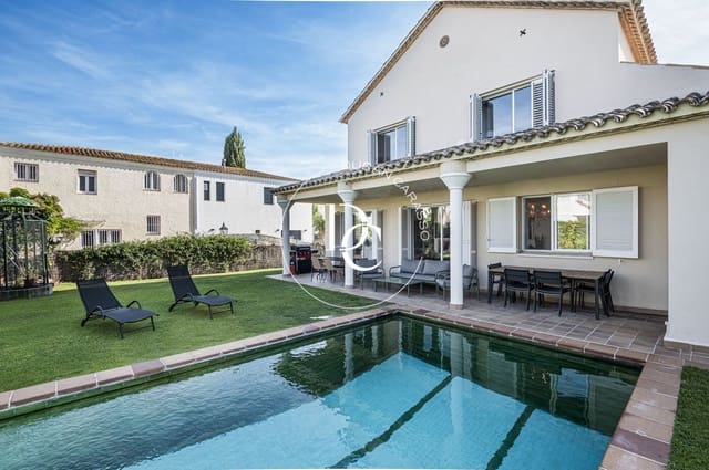4 Zimmer Villa zu vermieten in Sitges mit Pool Garage - 6.000 € (Ref: 9890530)