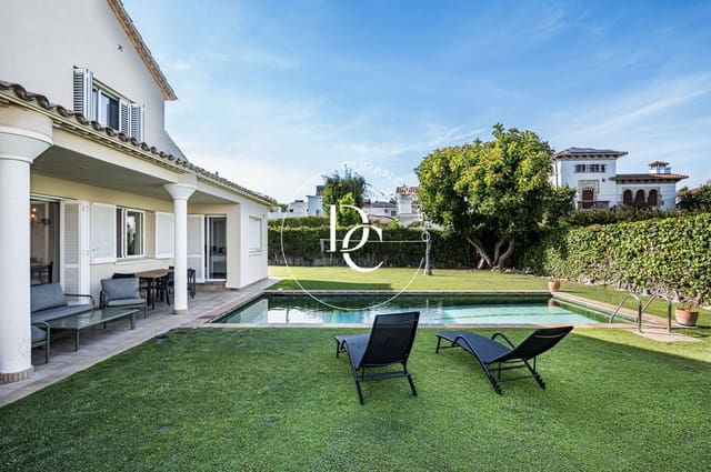 4 Zimmer Villa zu vermieten in Sitges mit Pool Garage - 6.000 € (Ref: 9890530)