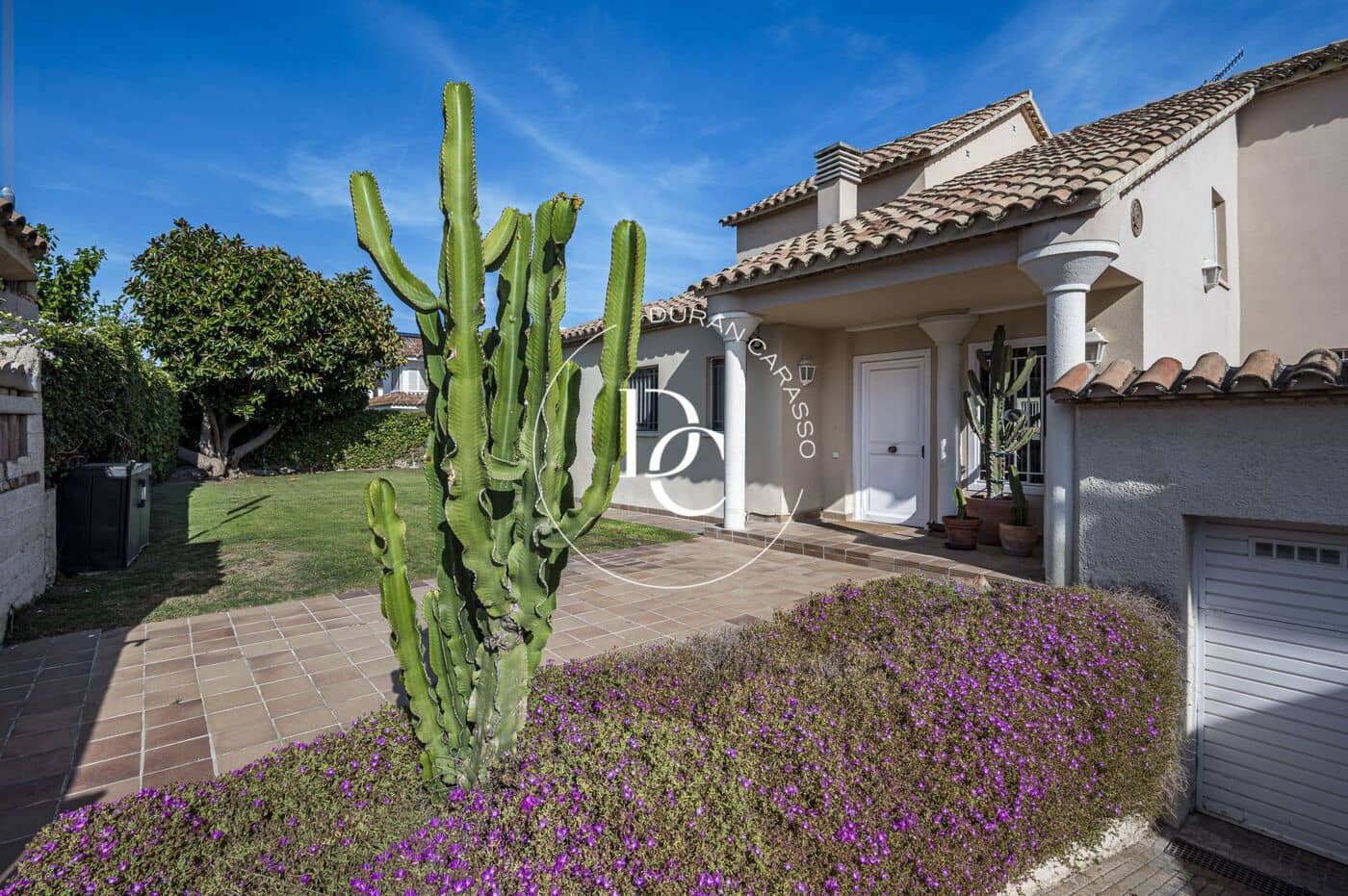 4 Zimmer Villa zu vermieten in Sitges mit Pool Garage - 6.000 € (Ref: 9890530)