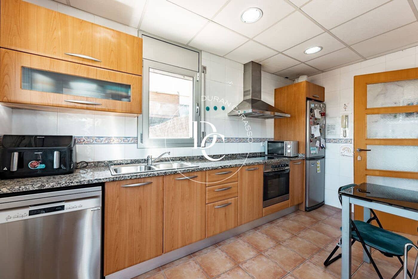 5 bedroom Villa for sale in Canyelles - € 468,000 (Ref: 9896880)