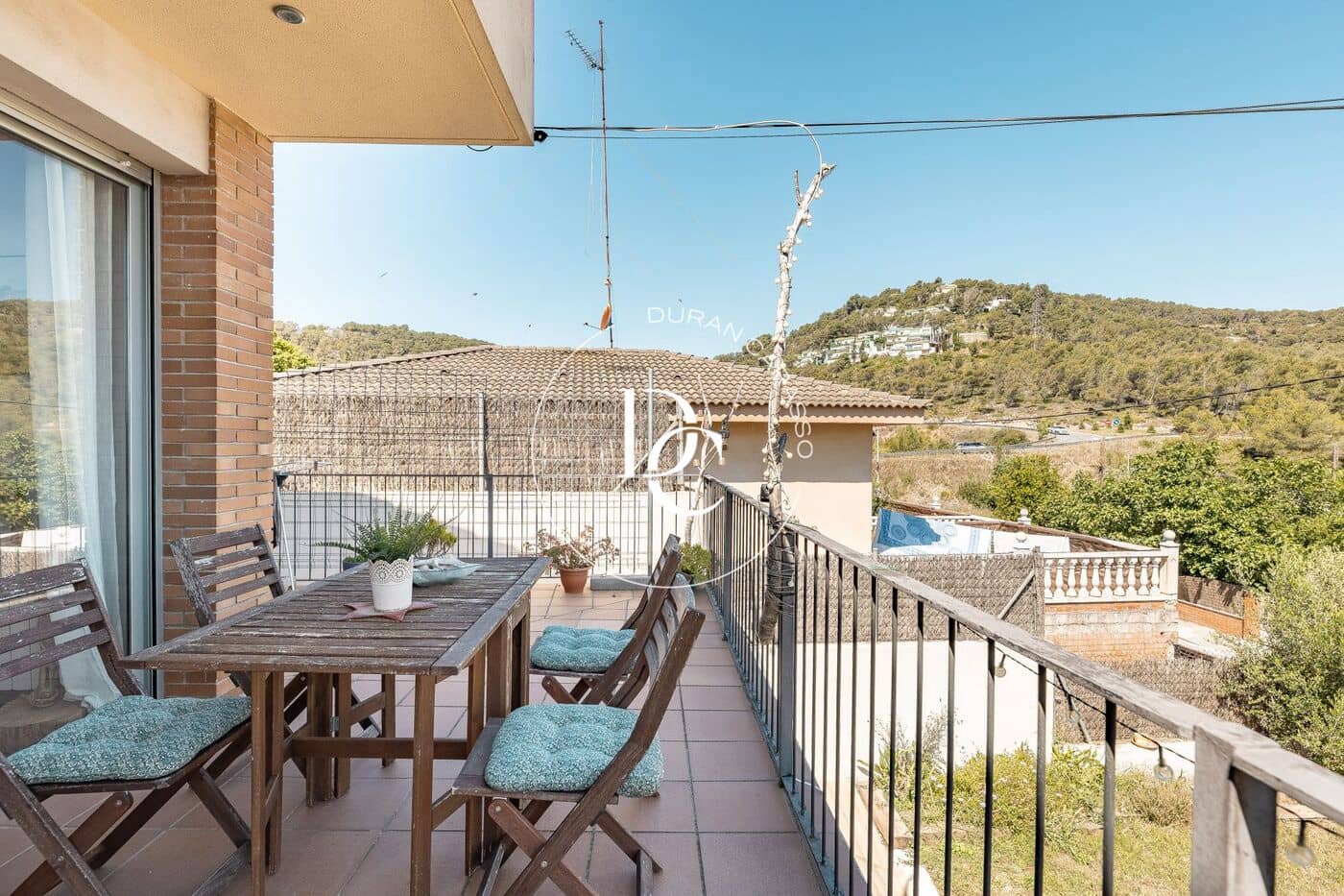 5 bedroom Villa for sale in Canyelles - € 468,000 (Ref: 9896880)