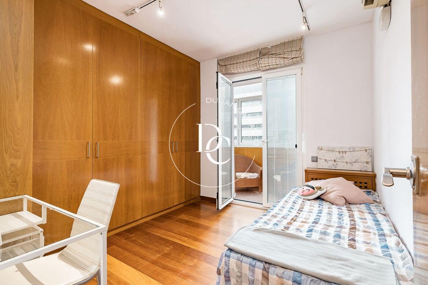 4 soveværelse Lejlighed til salg i Barcelona by - € 788.000 (Ref: 9899412)