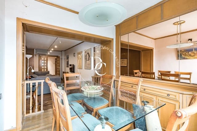 4 soveværelse Lejlighed til salg i L'Antiga Esquerra de L'Eixample, Barcelona by - € 788.000 (Ref: 9899412)