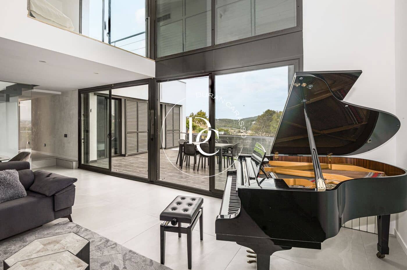 Chalet de 3 habitaciones en Canyelles en venta con piscina - 680.000 € (Ref: 9904661)