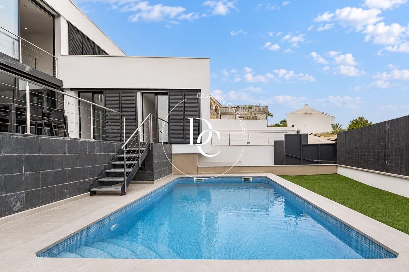 3 bedroom Villa for sale in Canyelles with pool garage - € 635,000 (Ref: 9904661)