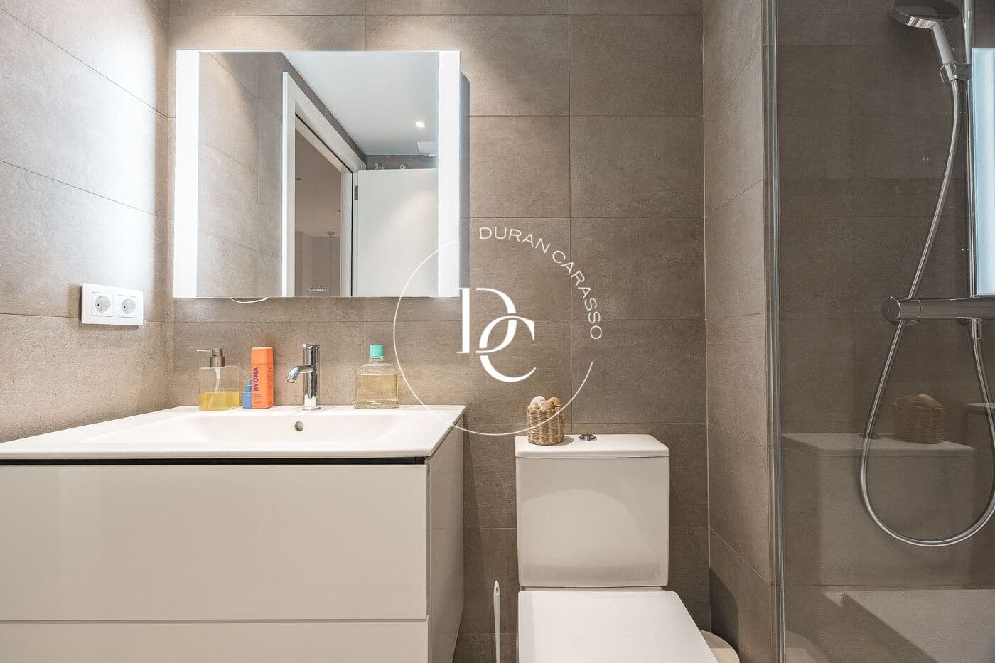 3 Zimmer Apartment zu verkaufen in Sitges mit Pool - 975.000 € (Ref: 9907031)