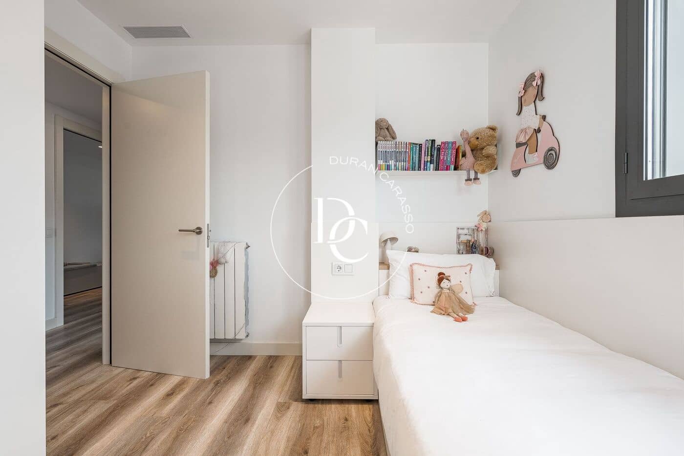 3 Zimmer Apartment zu verkaufen in Sitges mit Pool - 975.000 € (Ref: 9907031)