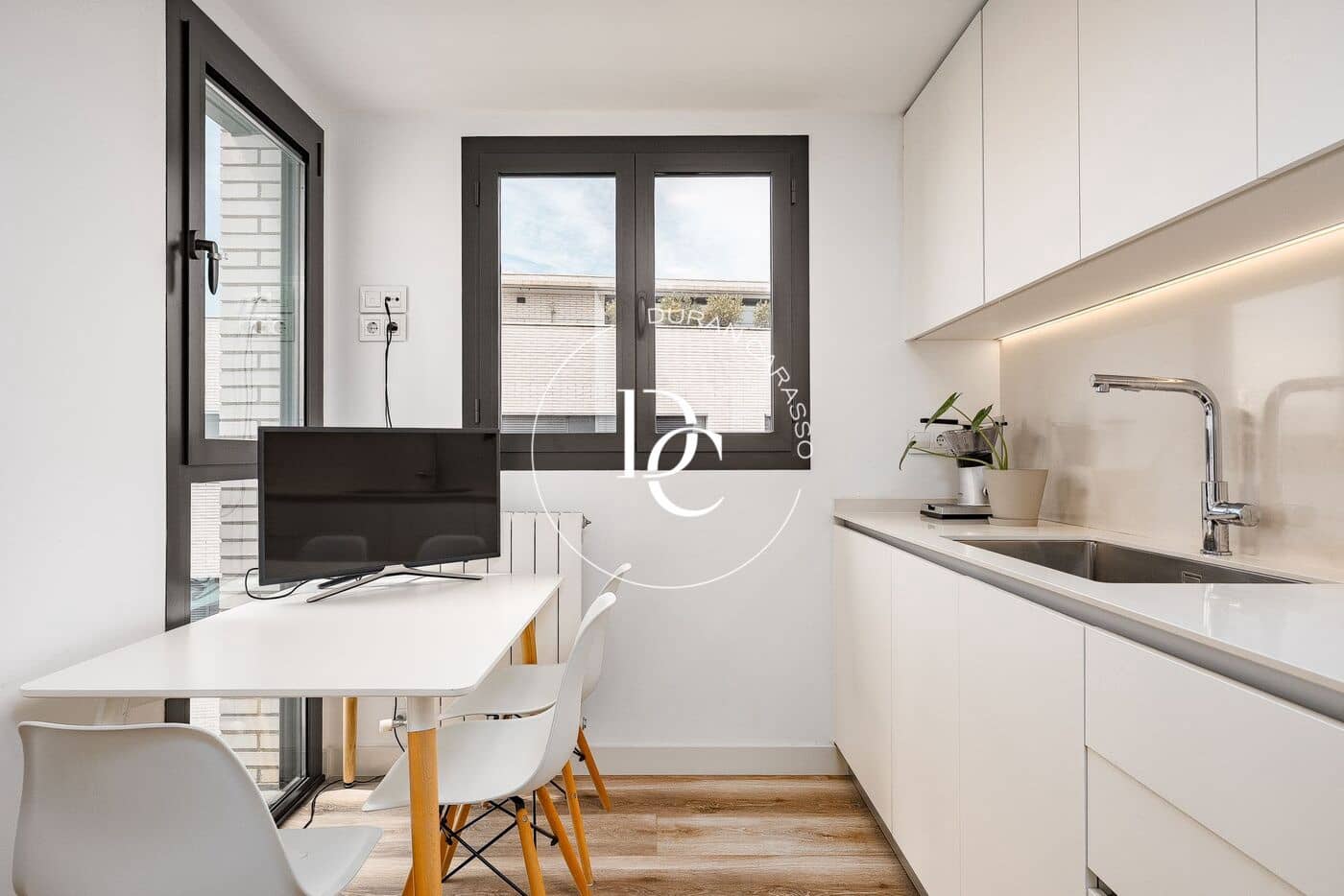 3 Zimmer Apartment zu verkaufen in Sitges mit Pool - 975.000 € (Ref: 9907031)